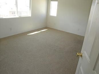 3rd image of 276 La Clarita Ave