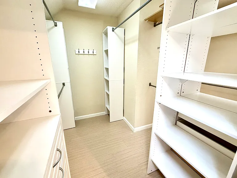 1410 Indian Lake Trl — Photo 12