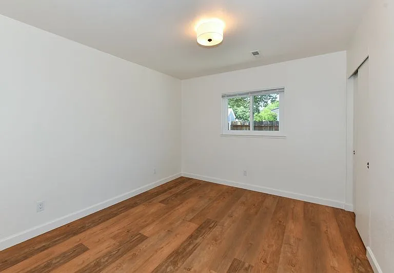 166 Almond Ave #168 — Photo 13