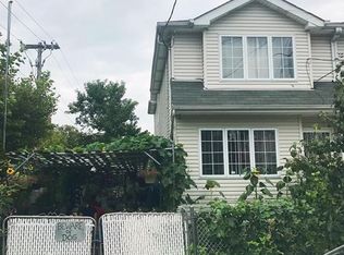 51 Winegar Ln, Staten Island, NY