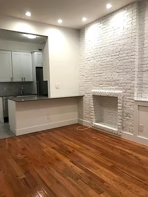 Rented by CitySites Real Estate Group | media 9