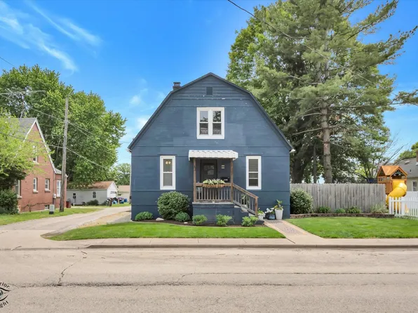 146 N Hickory St, Manteno, IL 60950