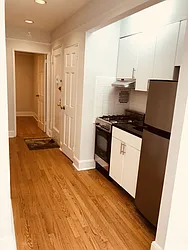 Rented by Metropolis Real Estate of Manhattan