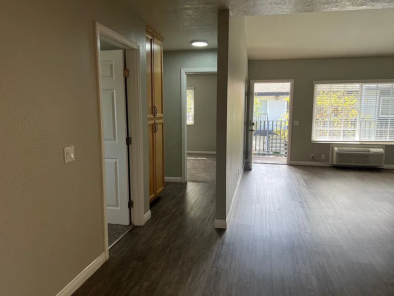 Twin Pines Apartments — Photo 45