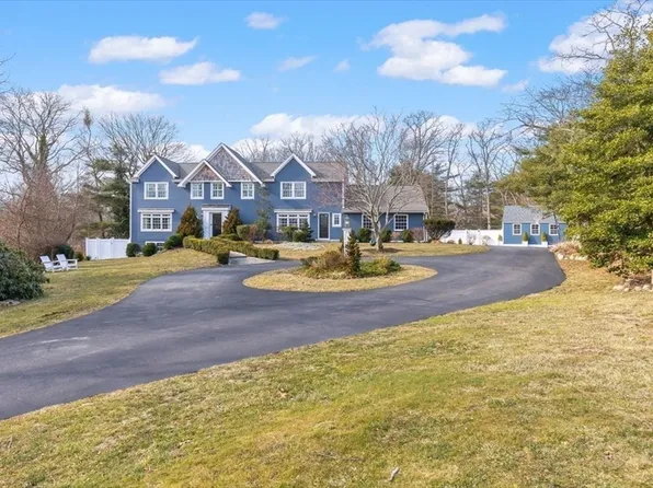 41 Rustic Dr, Cohasset, MA 02025
