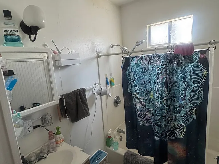 Desirable Euclid Neighborhood Apartment Building (Studio Apartments) & 2 Bedroom Single House - S... — Photo 32