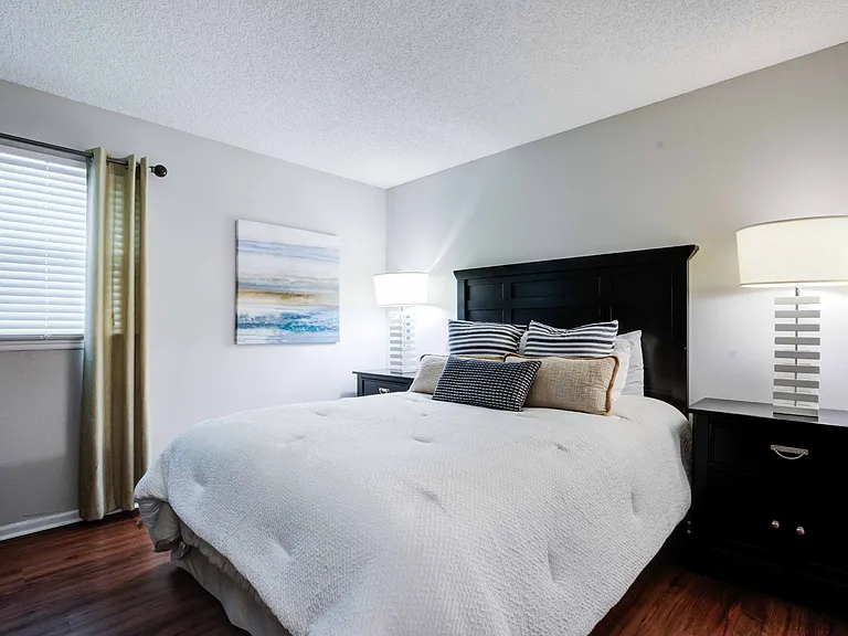 Coral Club Apartment Homes — Photo 12