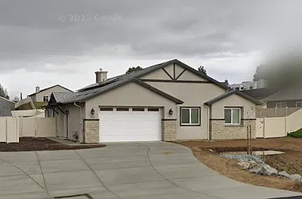 4 bed, 1857 sqft, $3,800 — Photo 1
