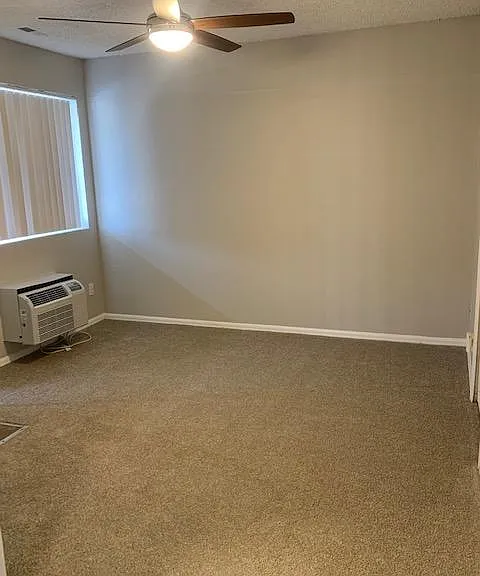 Sienna Place — Photo 13