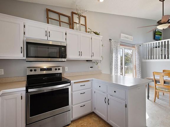 5th image of 510 Tower Pond Ct