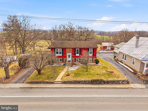 2nd image of 522 S Main St