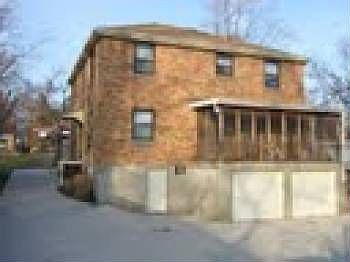 2nd image of 3011 Veazey Ave
