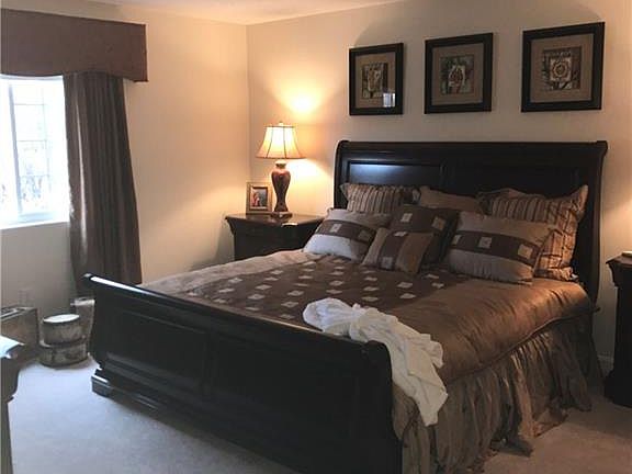 4th image of 22 Oaklawn Ave APT 112