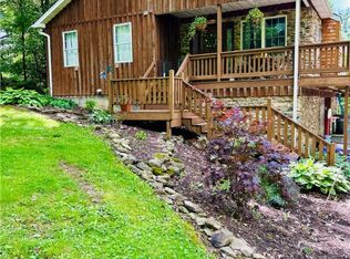 4426 Ellwood Rd, New Castle, PA 16101