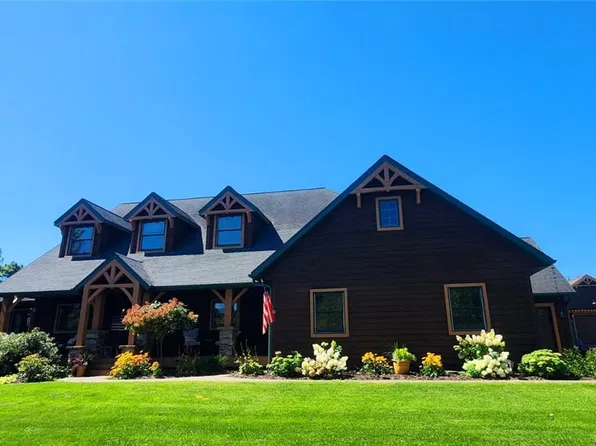 S8920 David Court, Eleva, WI 54738