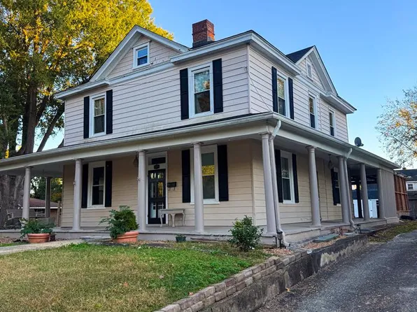 1323 Irish St, South Boston, VA 24592