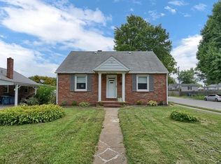 577 S Central Ave, Wood River, IL 62095