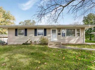 1800 Daleview Dr, Marion, IA 52302