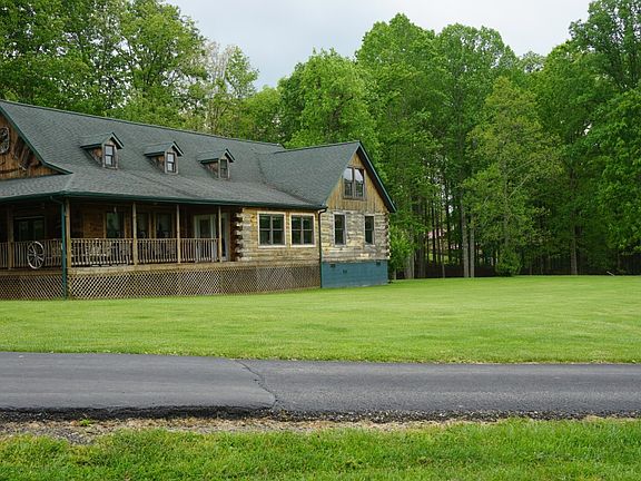 2nd image of 207 Rocky Mountain Dr