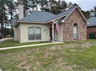 13643 Hopehaven Dr, Walker, LA 70785
