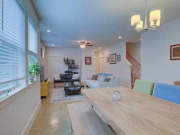 2nd image of 3304 Thomas Kincheon St APT A