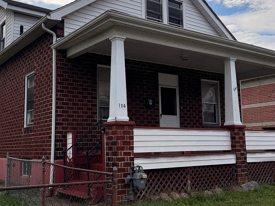 124 Oak St