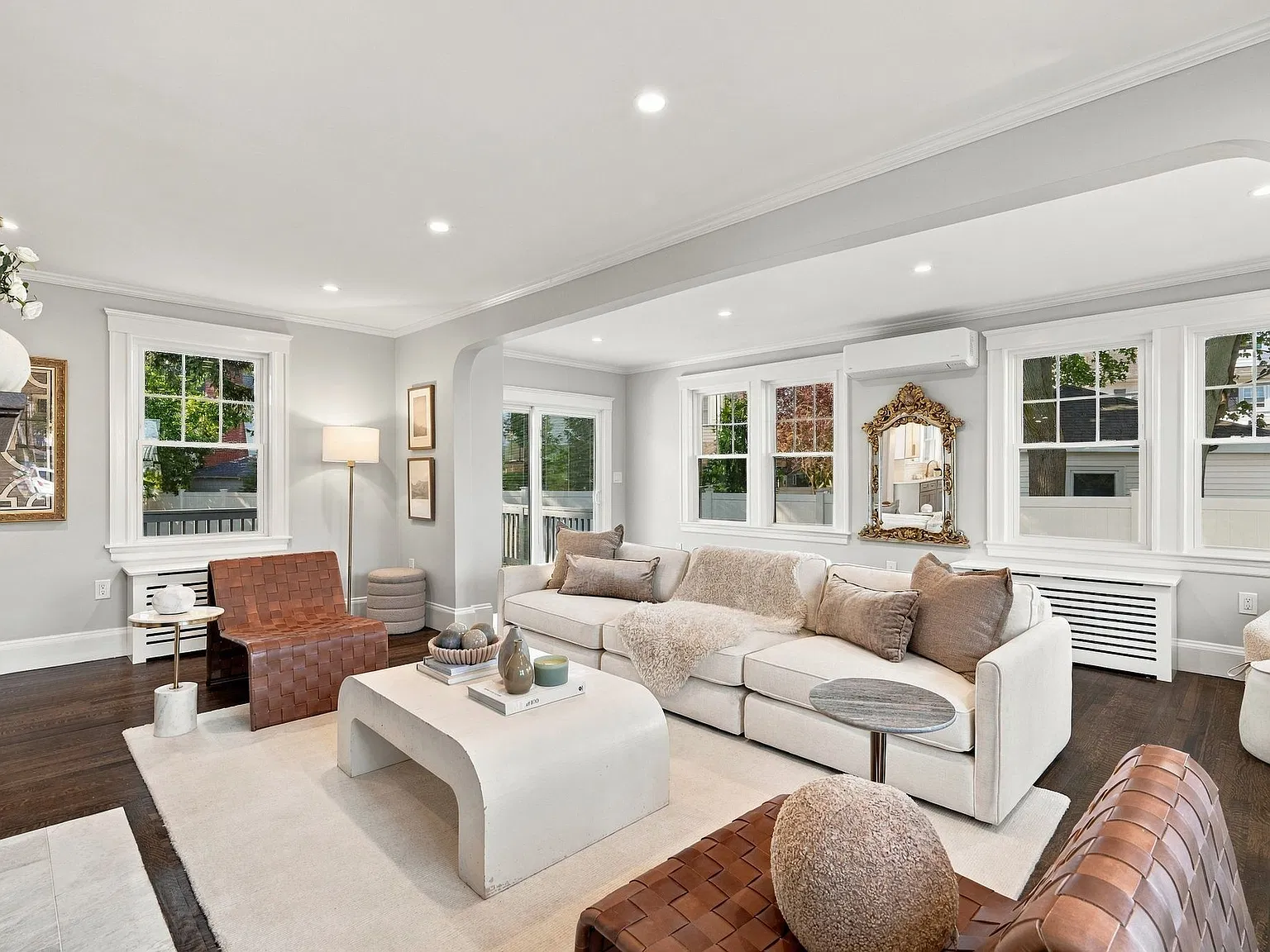 4 bed, 3.5 bath, 2669 sqft, $4,500 — Photo 2