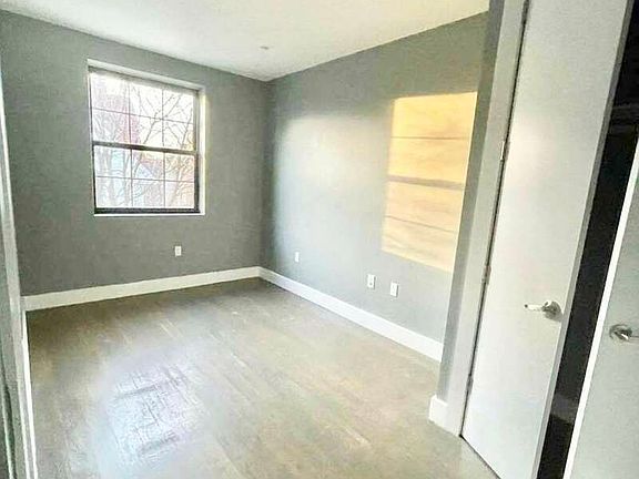 4th image of 580 E 26th St #2C
