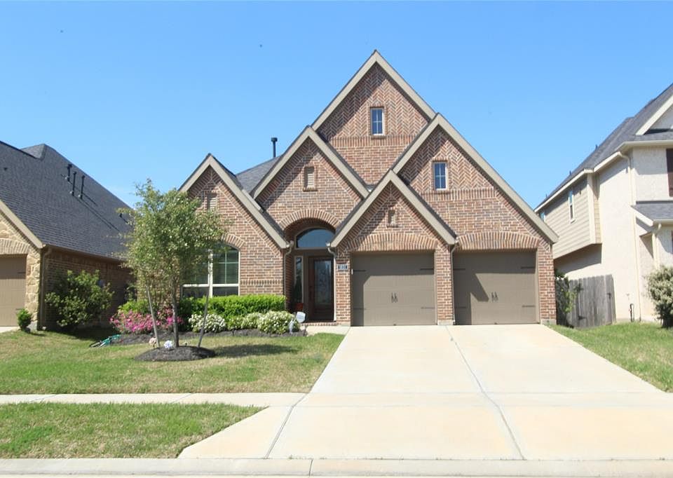 1st image of 1831 Majestic Falls Ln