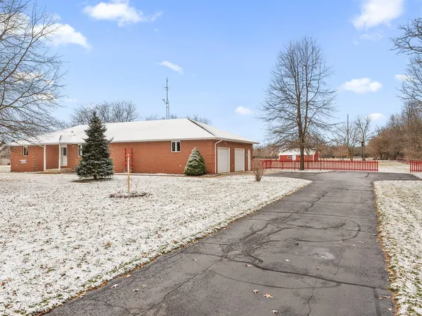 4114 S 150 W, La Porte, IN 46350