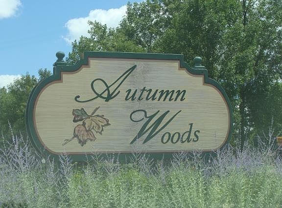 2nd image of W398N6061 Autumn Woods Dr