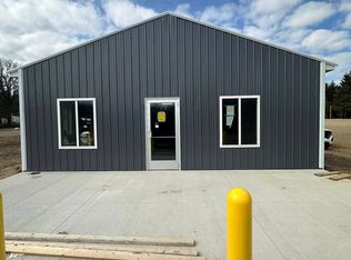 8071 N Lumberjack Rd, Riverdale, MI 48877