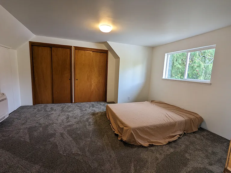 2428 Yew Street Rd — Photo 16