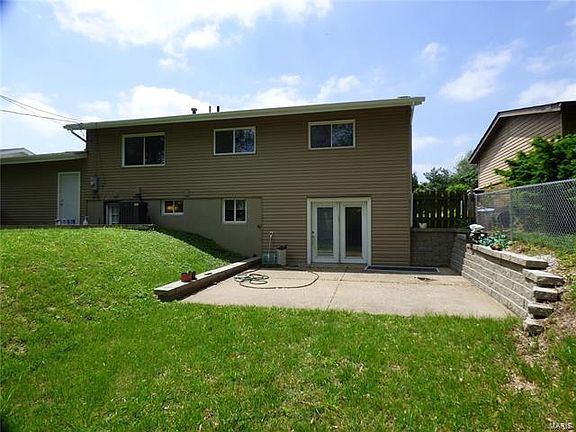 2nd image of 755 Mary Jo Ln