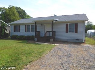 26 Forest Grove Rd, Colonial Beach, VA 22443