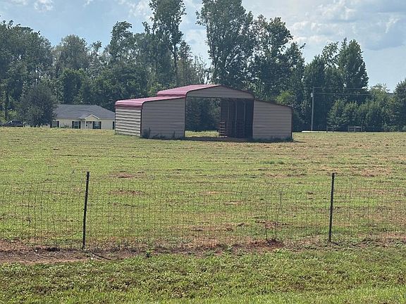 4th image of 1334 Marks Walden Road