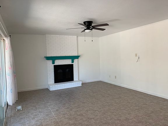 2nd image of 2105 Cordoba Way