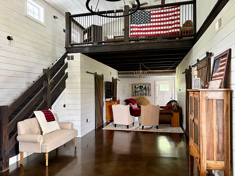 4221 Fairview Rd — Photo 15