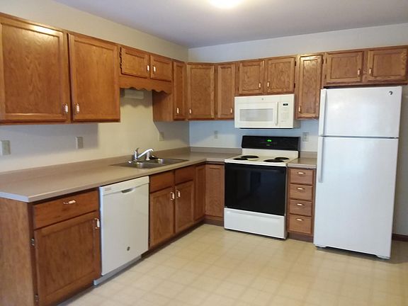 2nd image of 330 Oakwood Ave
