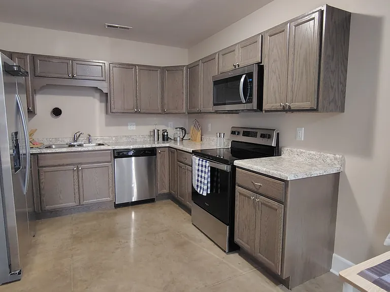 362 Roberta St SW #B — Photo 12