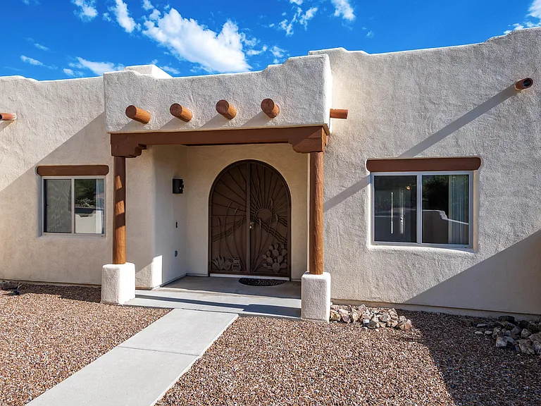 10450 E Placita Guanajuato — Photo 4