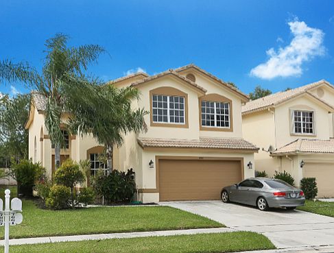 1st image of 7661 Colony Lake Dr