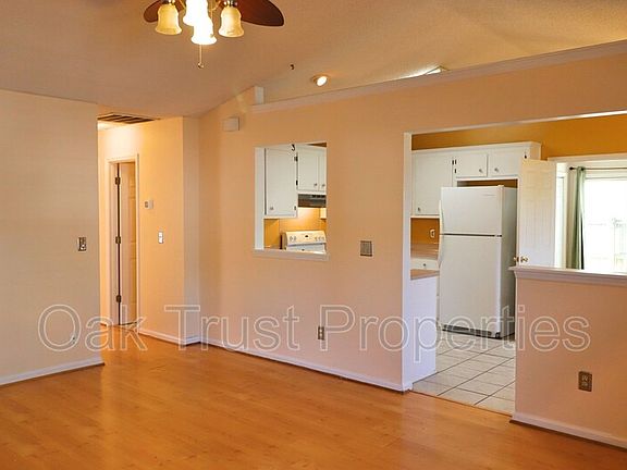 4th image of 8538 Roanoke Dr