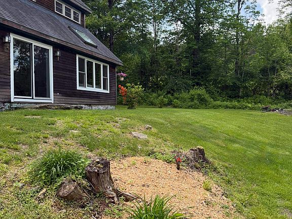2nd image of 371 Maplewood Common