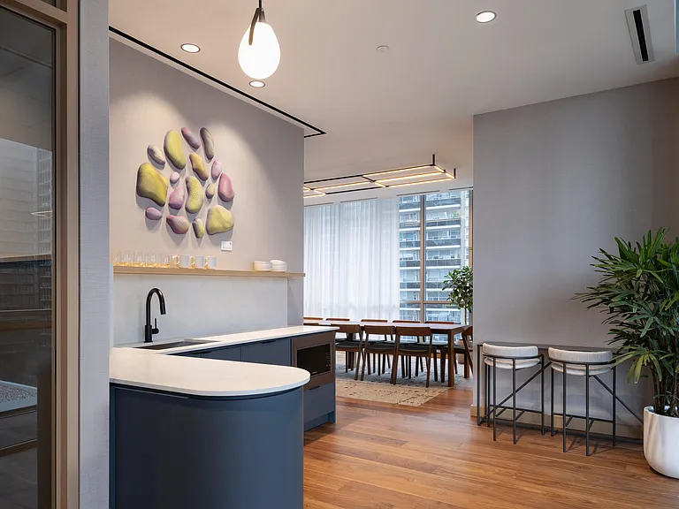 73 Broadway Ave — Photo 15