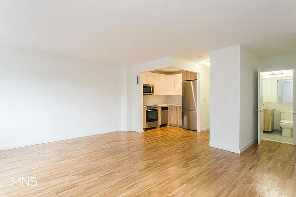 Rented by MNS Marketing | media 3