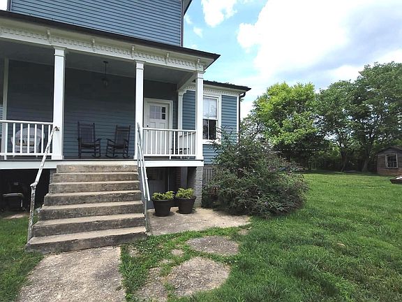 2nd image of 1100 Dixon St