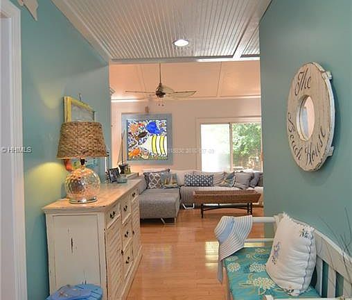 2nd image of 5 Bay Pines Dr