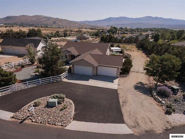 1st image of 7411 Center Dr