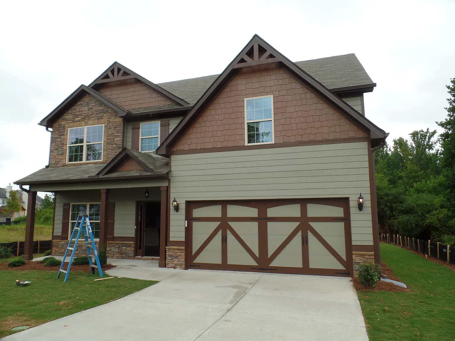 109 Briandwood Dr photo 1